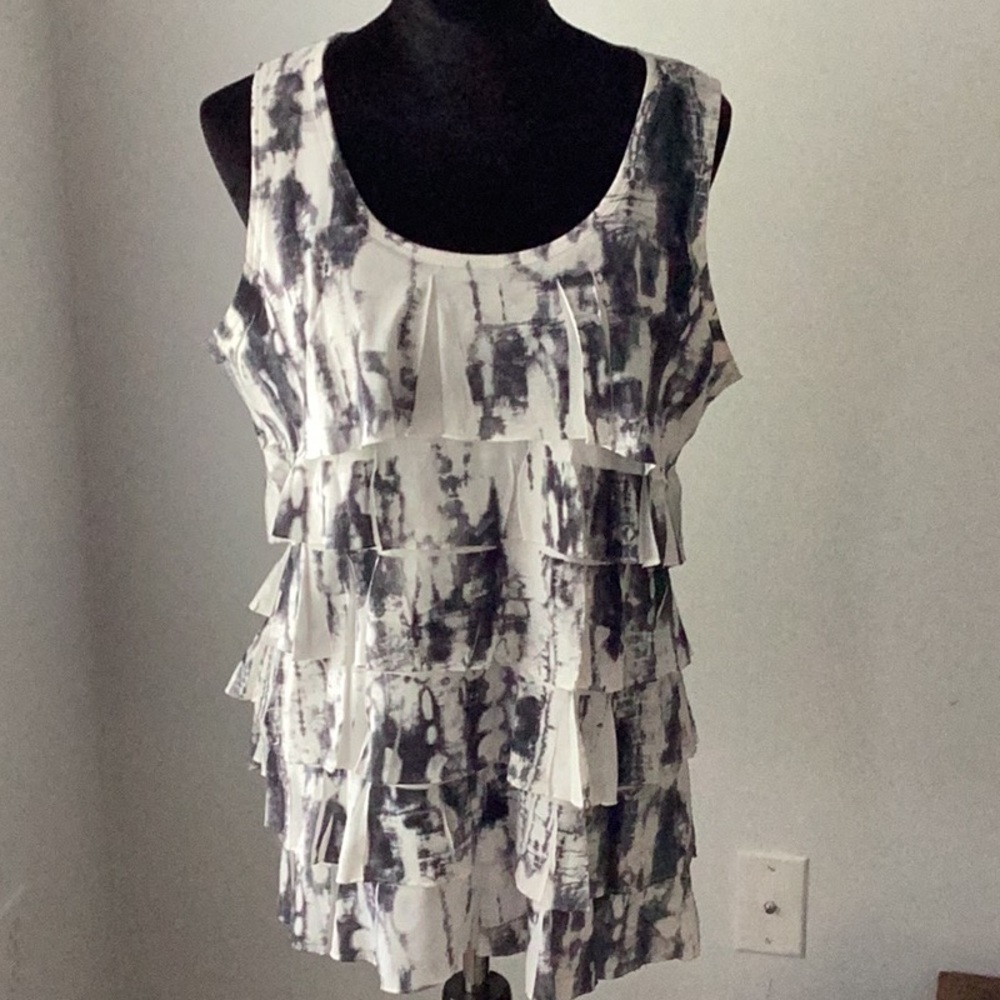 EUC Coldwater Creek fully lined tiered tank top
